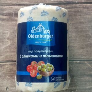Сыр полутвердый "Соливками и томатами"